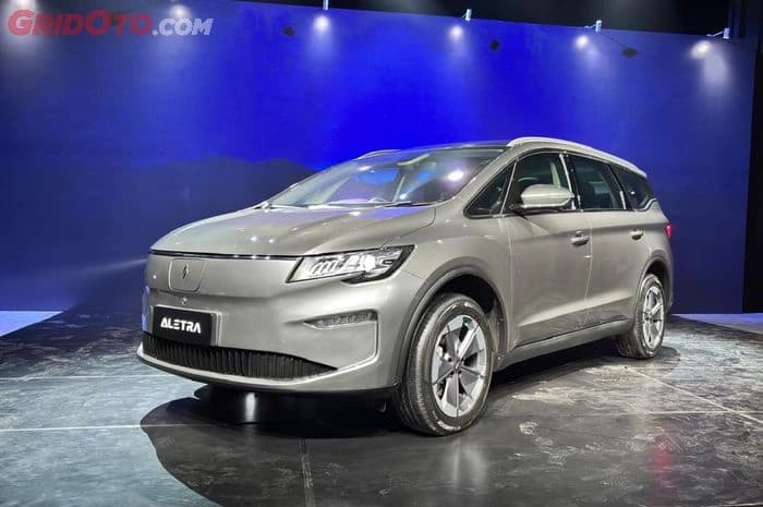 Kaleidoskop 2024: Meluncurnya Brand Aletra dan Kembalinya Geely Group - BYD Cilandak